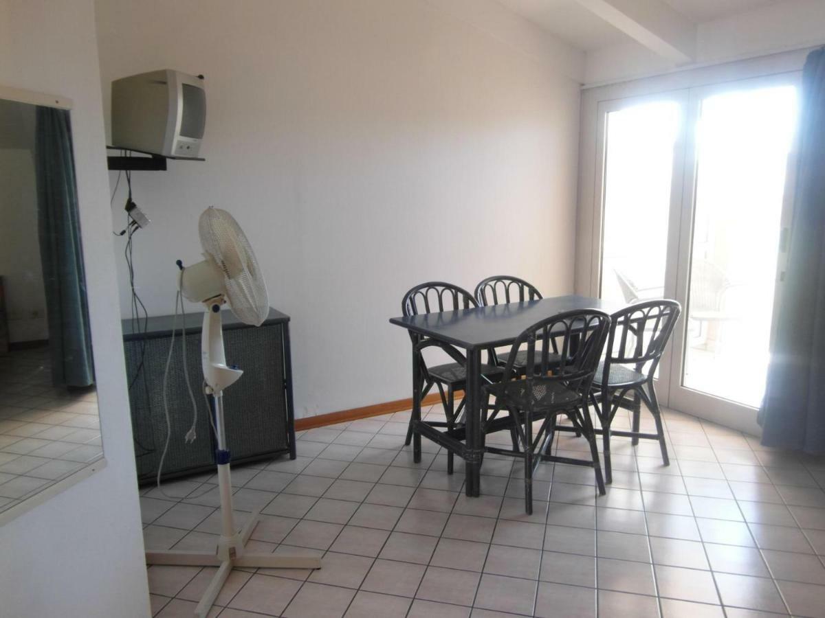 Condominio Res. Palace Bibione Eksteriør billede