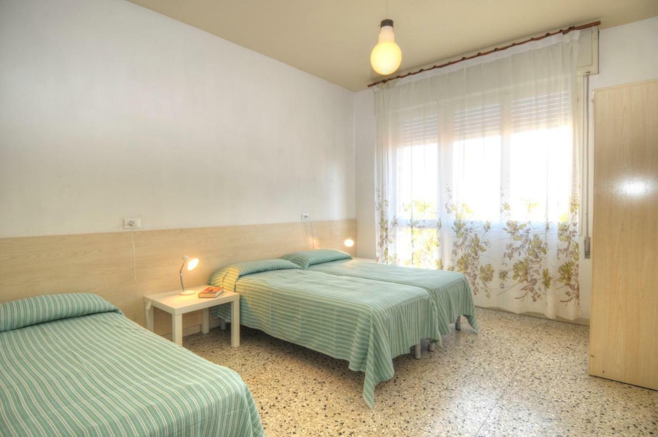 Condominio Res. Palace Bibione Eksteriør billede