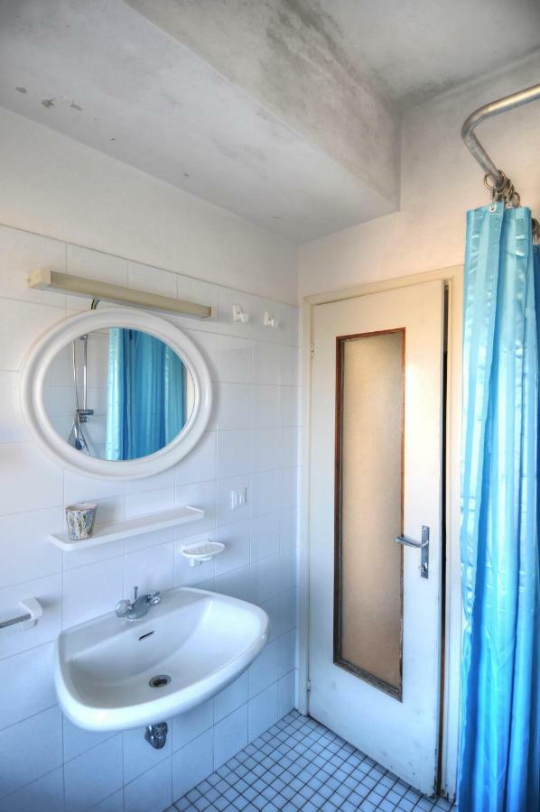 Condominio Res. Palace Bibione Eksteriør billede