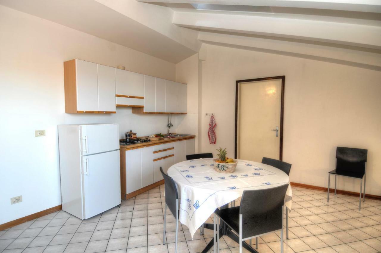 Condominio Res. Palace Bibione Eksteriør billede
